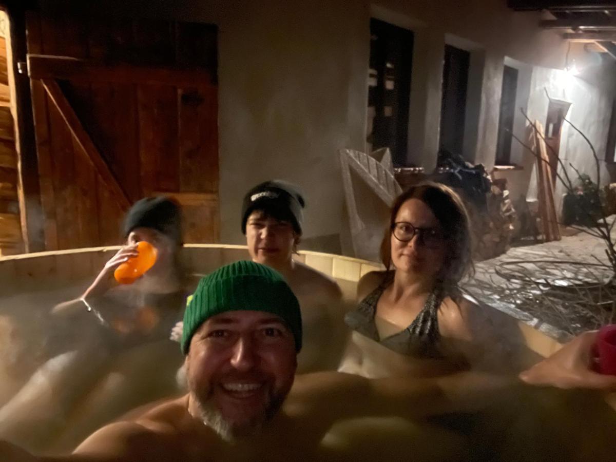Apartmany Pod Kozakem ヴェルケー・ポポヴィツェ エクステリア 写真